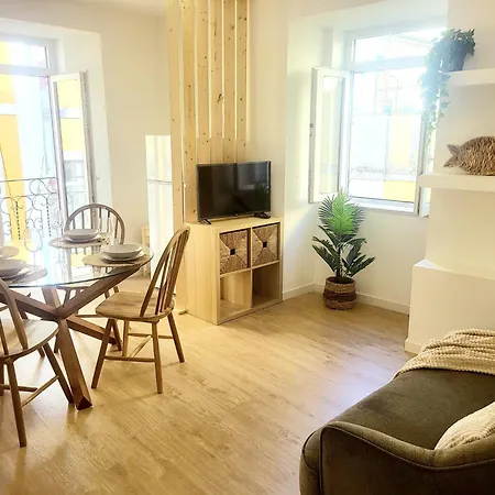 公寓 Feeling - Charming 3bedroom Duplex, Historic Area Of *
