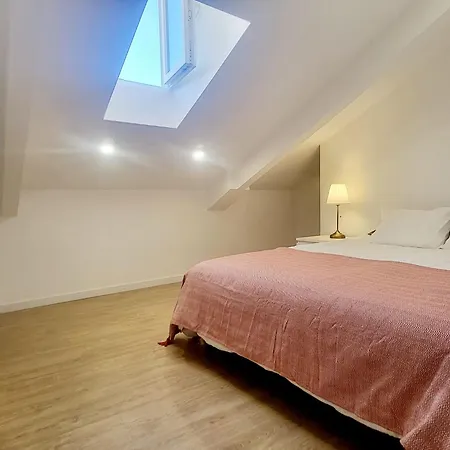 Feeling - Charming 3bedroom Duplex, Historic Area Of 公寓